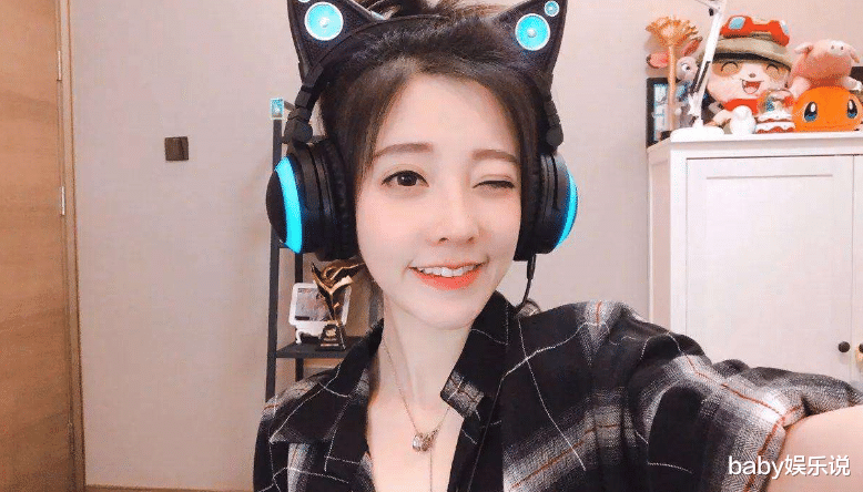 冯提莫|“斗鱼一姐”冯提莫，终究还是被时代抛弃了