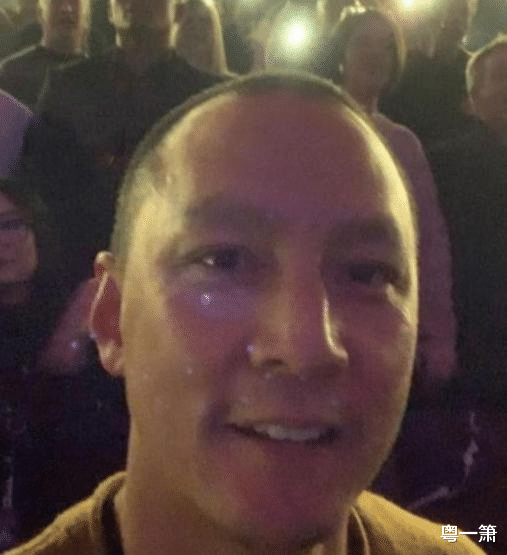 男神|颜值坍塌最快的4位香港男星，他们都从帅气男神瞬间变成油腻大叔