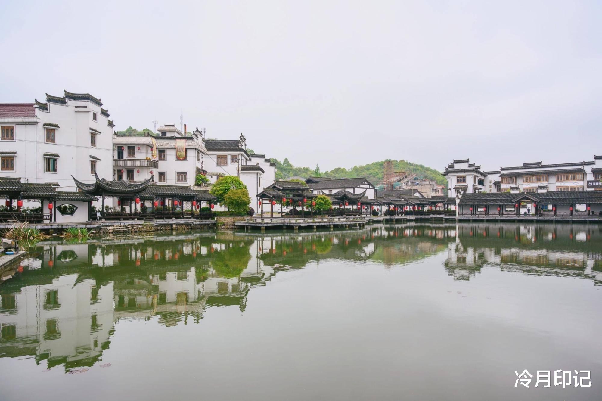 清明节|富春江畔的古村，千年前的排水系统依然在用，人少景美不要门票