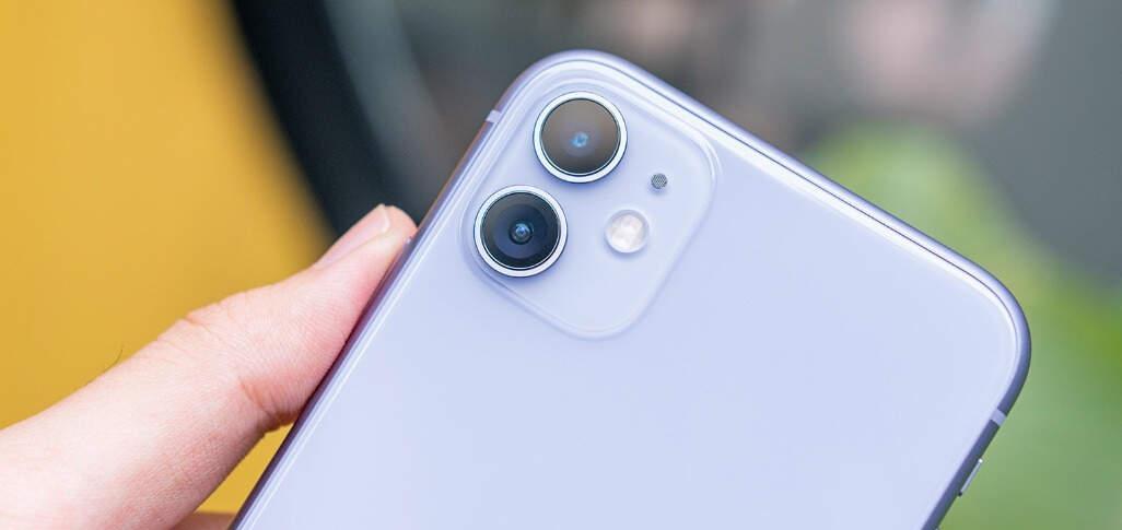 iphone11|旧苹果机型开始打价格战，iPhone11跳水3700后，还值得买吗？