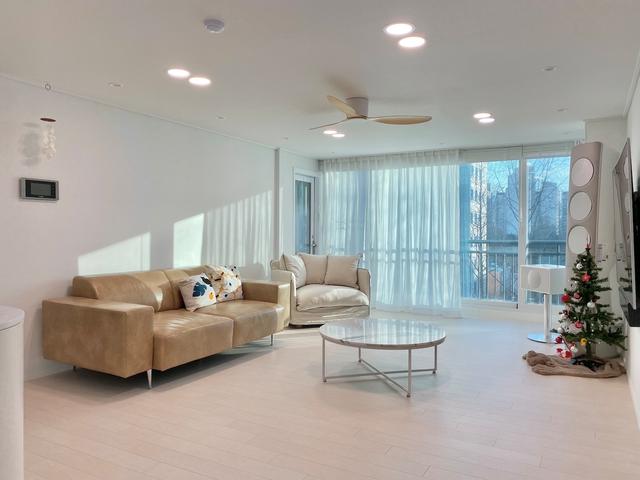 35岁韩国太太晒出新家：因家居布置而走红，干净清爽的样子超养眼