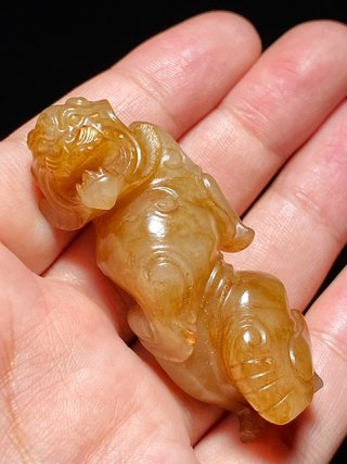 和田玉籽料|宋 和田玉籽料黄沁 方相氏 挂件 把件