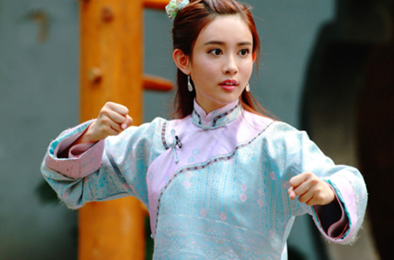 孟子义|孟子义爆料拍戏被导演划伤,网友:用导演背锅掩饰整容