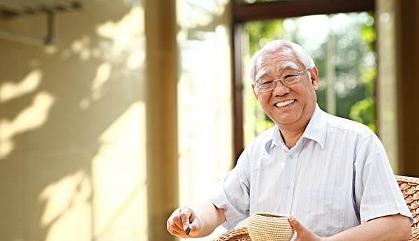 聚会|上班时与同事相处融洽，下班后却从不会联系，这种人是怎么想的