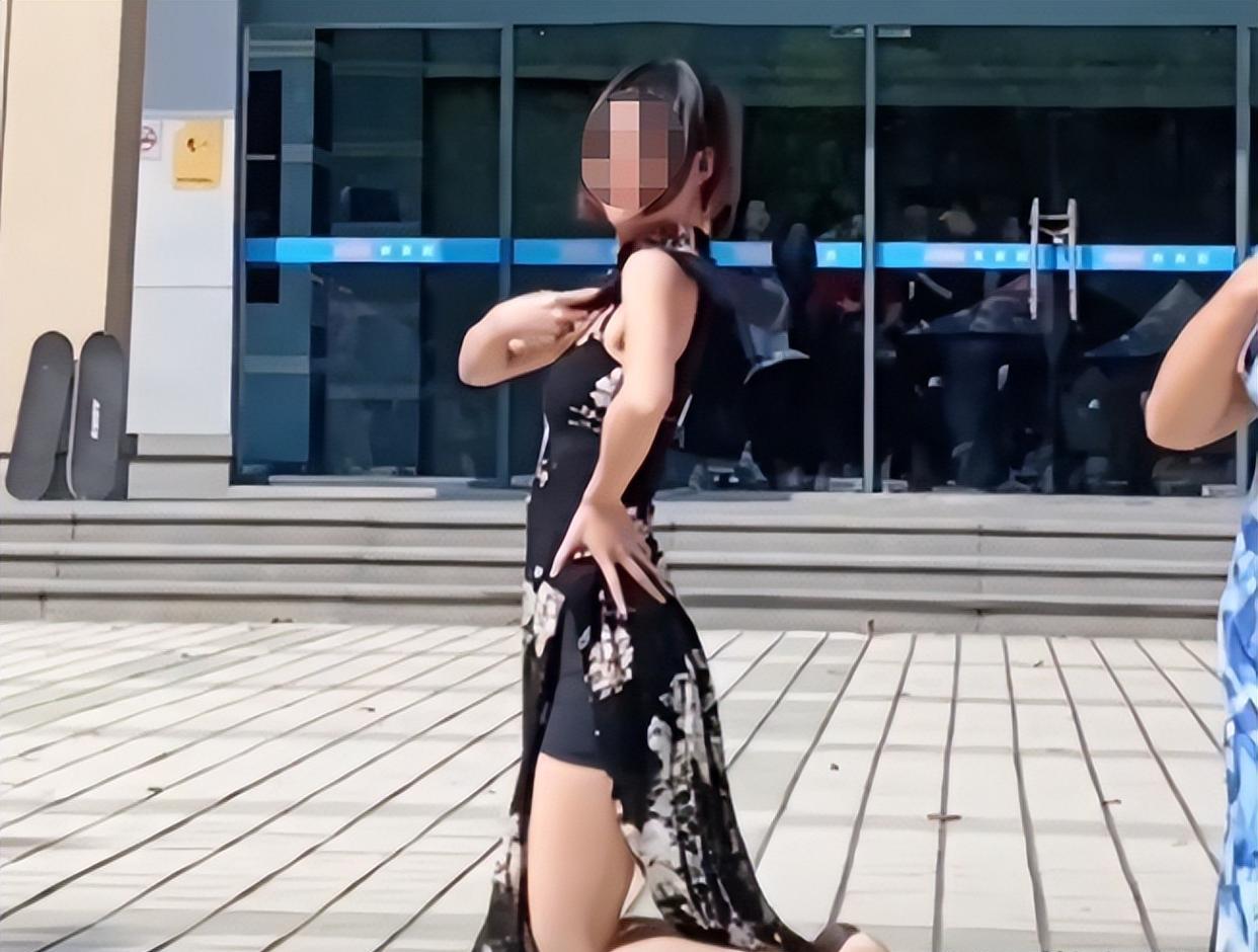卿卿日常|“大清早都亡了”，浙传女生穿高开叉跳舞被批暴露，本人回怼霸气