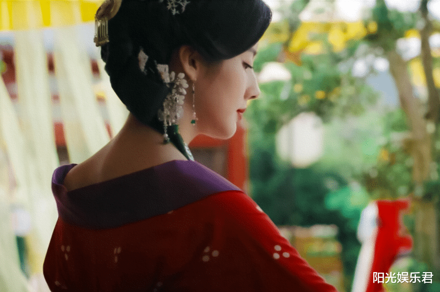 乔欣|《嫣语赋》咋回事？乔欣古装造型拉垮，“花魁”女配反而惊艳观众