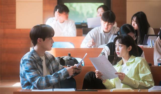 青春应援cheerup|《青春应援CHEERUP》韩智贤为戏苦练舞蹈，郭东延担任男主角？