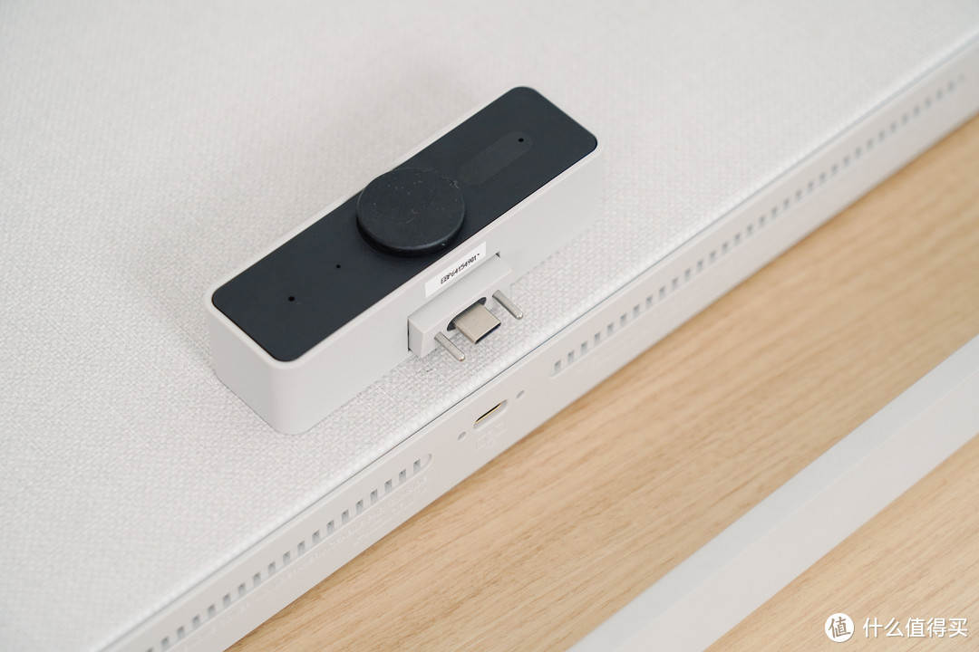便携屏里的全面异类:LG 27BQ70QC 魔动屏(Libero)