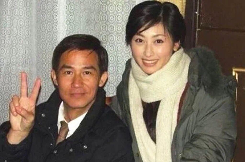 明星|娶小妻子,老来得子的7位明星,满头白发还要赚钱,是福还是祸?