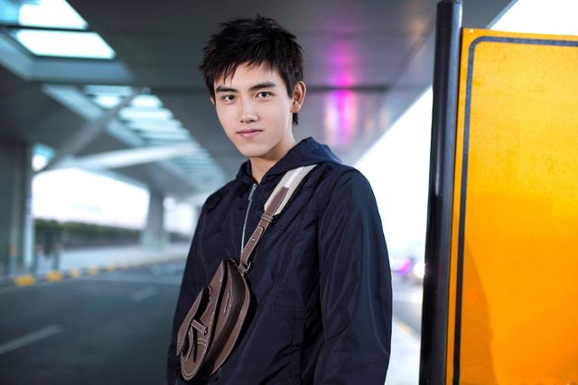 陈飞宇|3天8个瓜!《狂飙》剧组演员涉毒,陈飞宇床照疑似曝光,都是大瓜