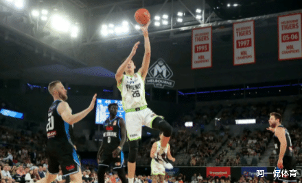周琦|周琦打疯了！16分12板打蒙澳洲第一中锋，如今大魔王能重回NBA吗？