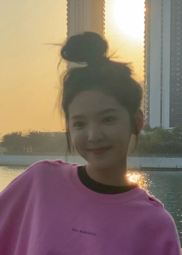 明星素颜 素颜和解？不如摆脱所谓强权定义的“美”