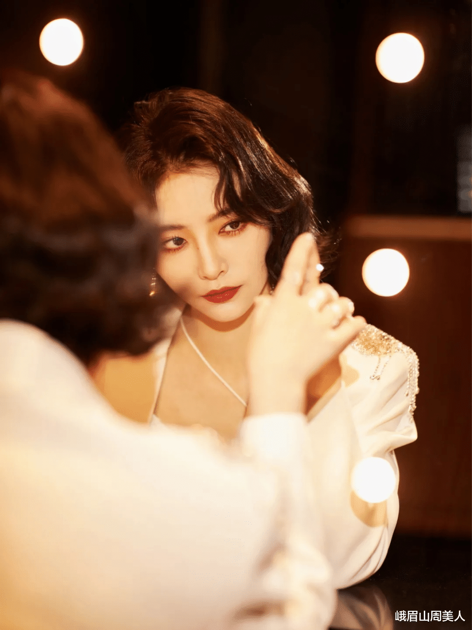 短发 ?如果女生脸上有这5个特征，就剪掉你的长发吧！短发才更适合你