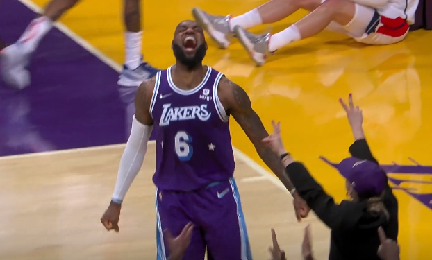勒布朗·詹姆斯|50+7+6！詹皇超神一战又狂刷纪录，仰天怒吼全场高呼MVP