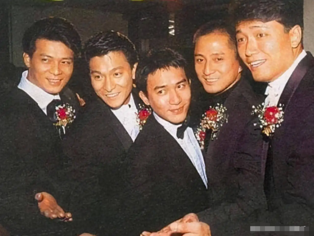 明星|年轻时个个惊艳,老了却“面目全非”,这15位老牌明星个个很可惜