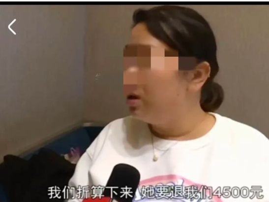 贵州贵阳,一女子给孩子办百日宴,看到酒店满10桌送1桌的活动
