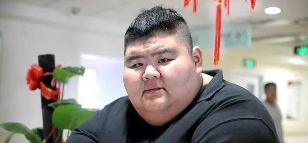 罗晋|王浩楠麻绳拉车锻炼遭质疑，营造刻苦减肥人设，网友：绳子演技好