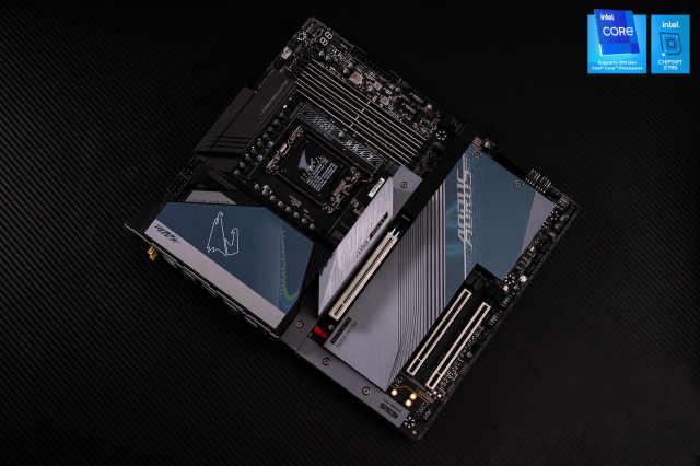 完全发挥顶级处理器性能，技嘉Z790大雕游戏试玩