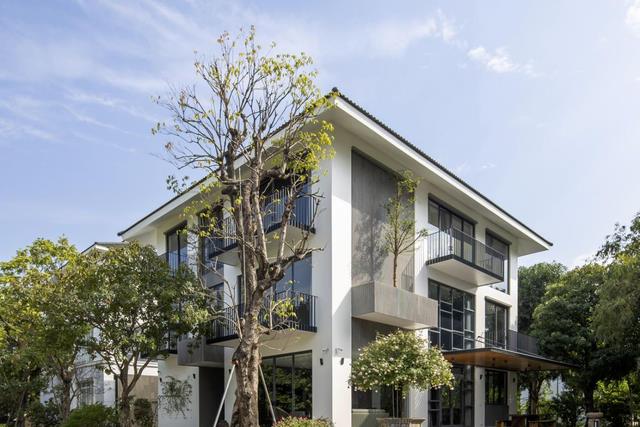 有钱谁不想住大别墅?独门独栋、装修简约,舒适度绝佳,羡慕!