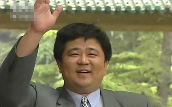 梁冠华|“狄仁杰”梁冠华：因胖得爱和妻子相爱33年，如今生活幸福无遗憾