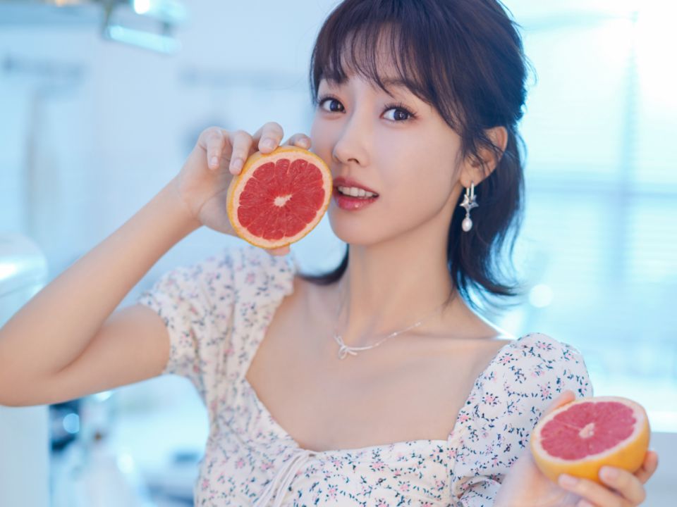 玫瑰的故事|杨紫、王鹤棣即将合作,出演《玫瑰的故事》,致敬张曼玉版本