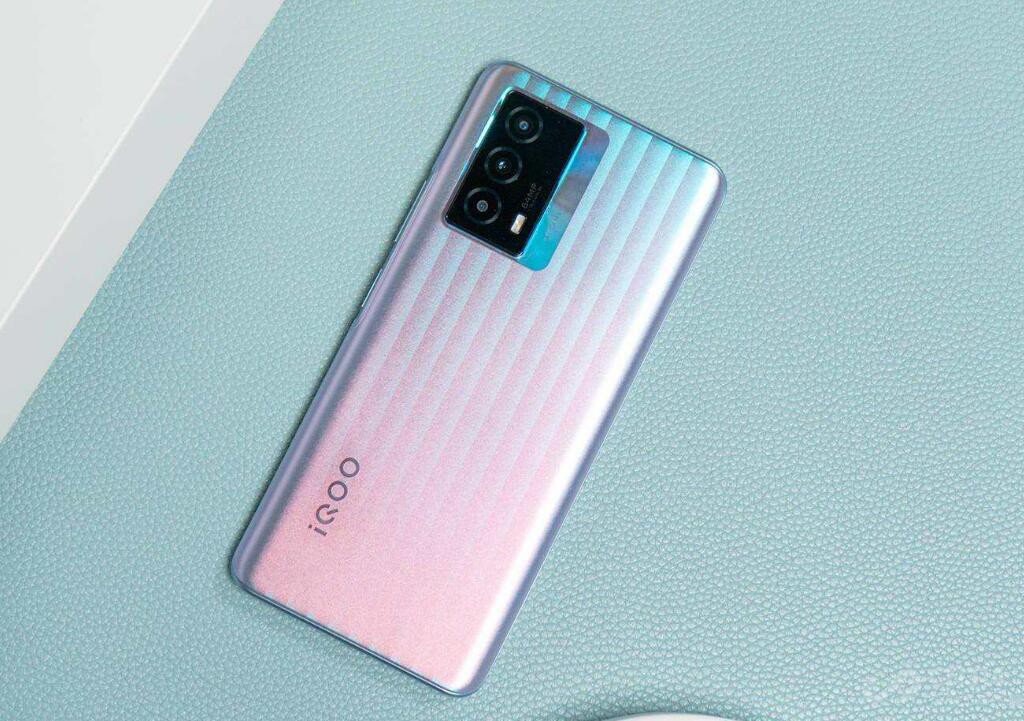 海尔集团|电竞属性始终拉满!2021年iQOO手机回顾