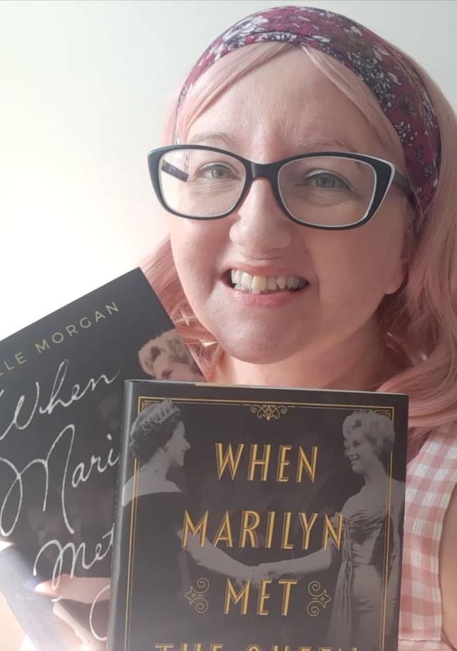 玛丽莲·梦露|460万美元！金·卡戴珊穿梦露标志性礼服，遭好莱坞名人怒批