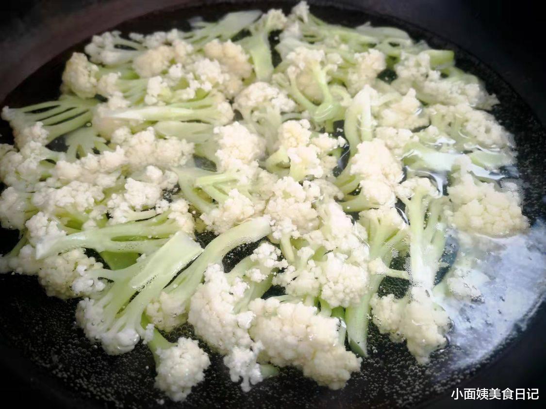 经常用脑压力大,这种食材要多吃,“硒”含量高,大脑轻松效率高