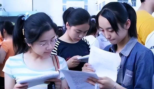 国企|国企常年招人,为何毕业生很难把握机会?来听听过来人说出的真相