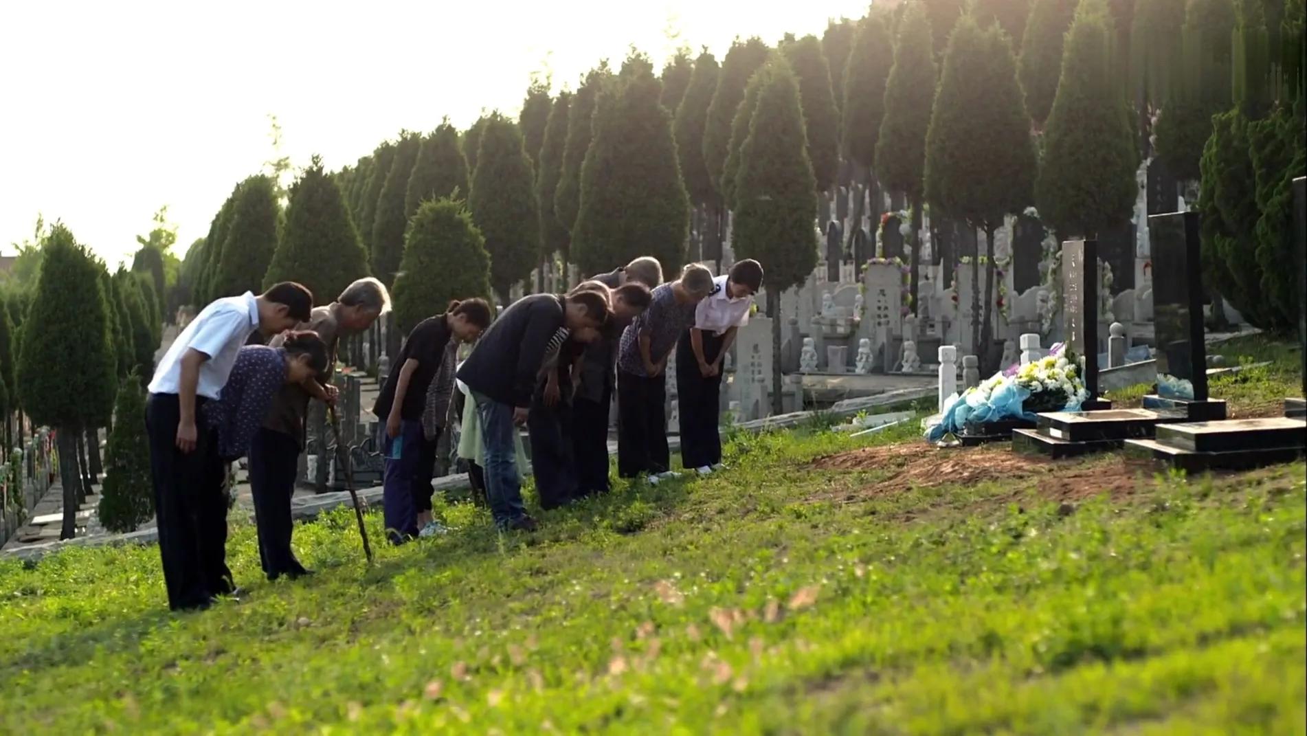 汤姆·克鲁斯|再刷《父母爱情》才懂，晚年德华搬回安杰家藏着她和安杰的深情