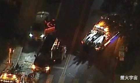 阿诺德·施瓦辛格|74岁施瓦辛格驾车发生车祸，冲上它车顶部，现场如同电影特效