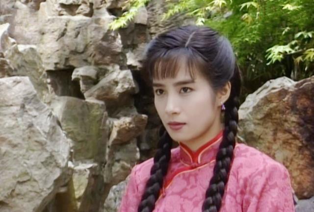 麻花辫|给琼瑶剧里14位双麻花辫美人排个名,蒋勤勤排第二,朱茵遗憾垫底