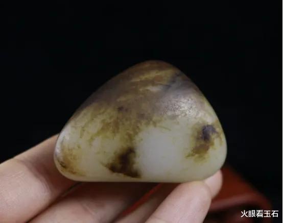 雕刻|给和田玉画上烟熏妆,仙气逼人,这也太美了吧