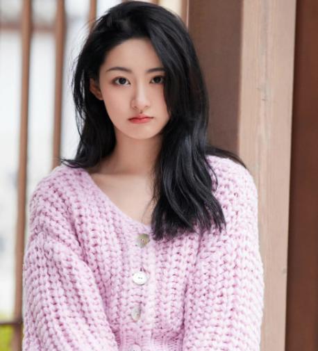 徐佳莹|许凯新恋情曝光,过往三任女友皆为同公司女星,被曝曾遭白鹿分手