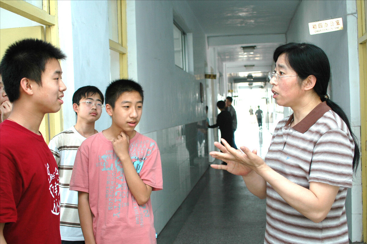 教师|2022上海中学拟聘教师名单出炉,唯一本科入围者,竟得了最高分