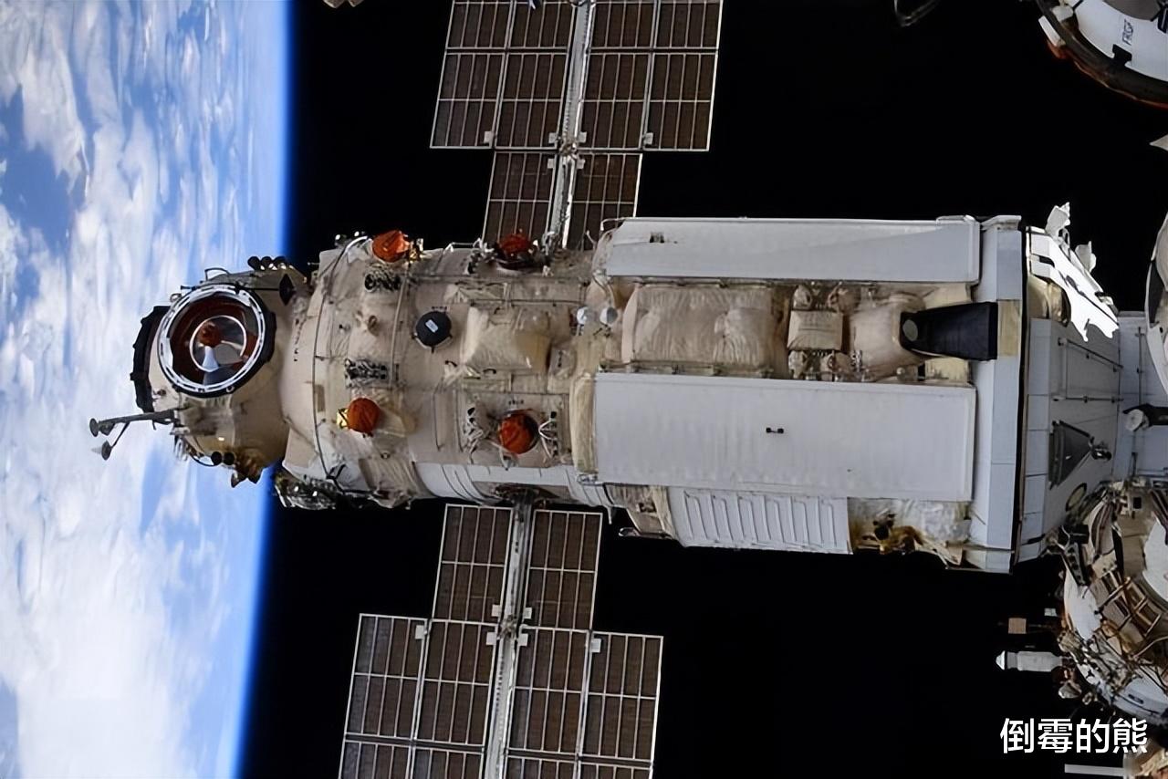 国际空间站迎大反转?波音星际客船成功对接!这意味着什么?