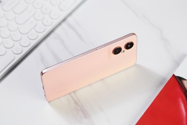 OPPO|手握2k预算应该怎么选手机?大内存流畅体验不能少,这款都齐了