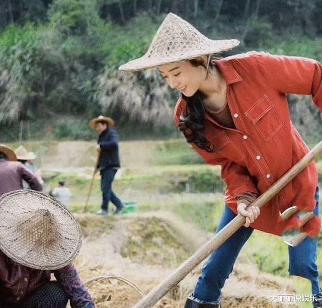 明星 那些出道前后大变脸的明星，最后一位堪称“换人”