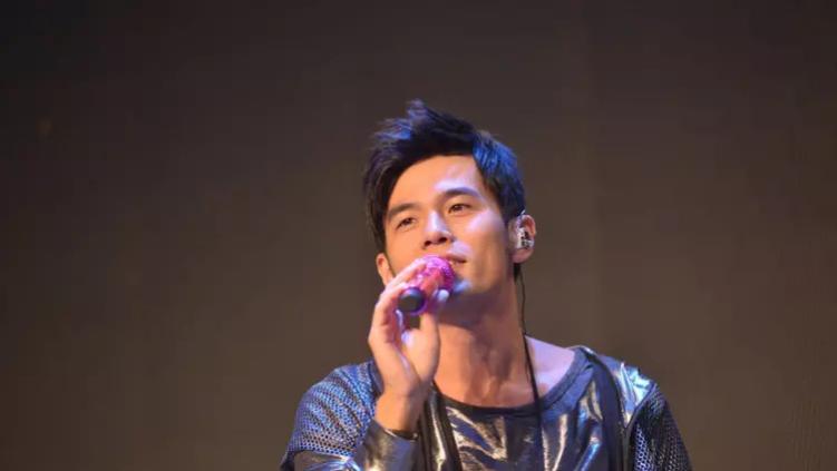 周杰伦|周杰伦自出道后就给自己立下规矩：不唱合唱歌，不唱别人作曲的歌