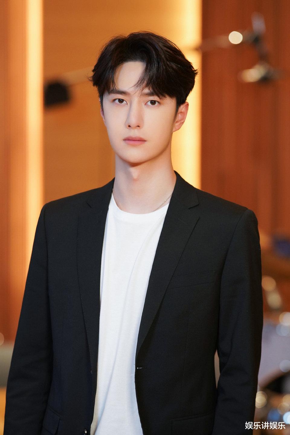 王一博|王一博的转型之路有多成功？曾经《天天向上》的戏言，如今成真！