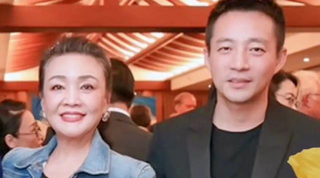 汪小菲|汪小菲现身张兰直播间,疑似合力赚钱挽救公司,网友:托大S的福