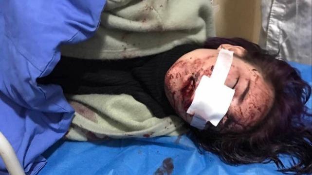 性别不是原罪，唐山女孩被打为什么当时站住来的都是女孩？男人呢