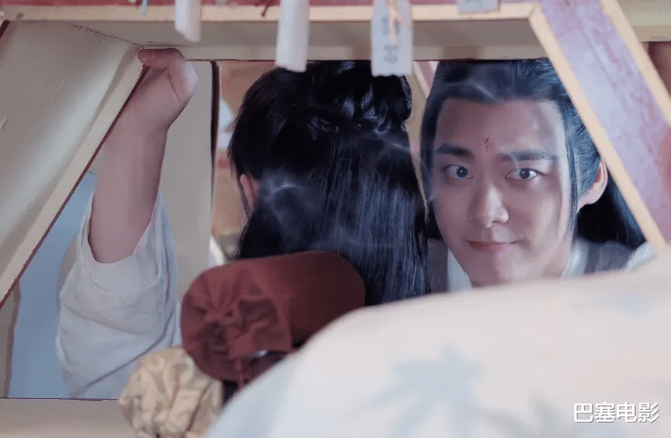 李易峰|2022首个古装剧,李易峰现失明演技,磨皮磨到嘴都没了,差评退货