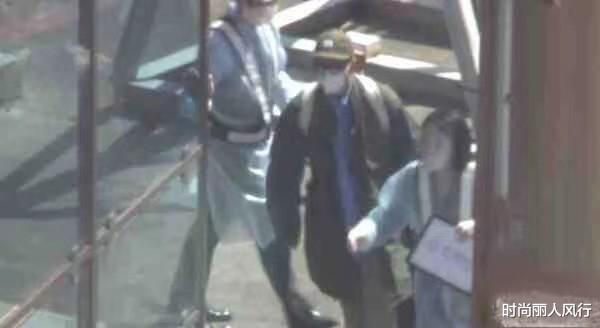 大S|大s老公终于抵达台湾！一身超帅装扮走机场，被一路护送太高调