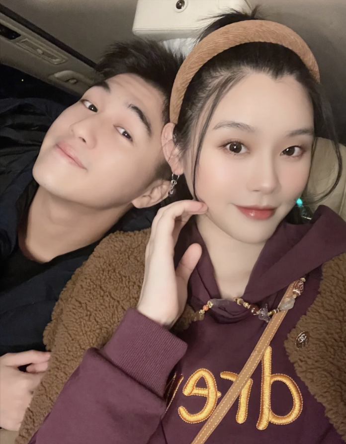 奚梦瑶|奚梦瑶晒健身照，体态优美似少女，分享与何猷君斗嘴日常尽显甜蜜