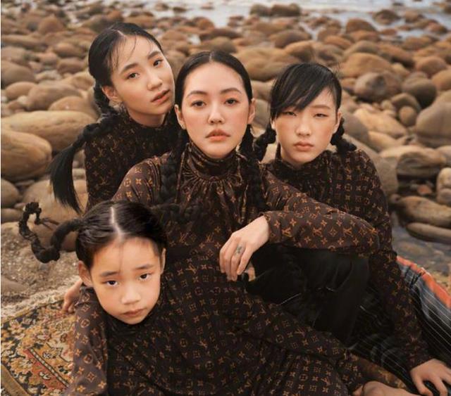 小S|小S二女儿画作引热议,画风恐怖眼神空洞,被建议看心理医生疏导