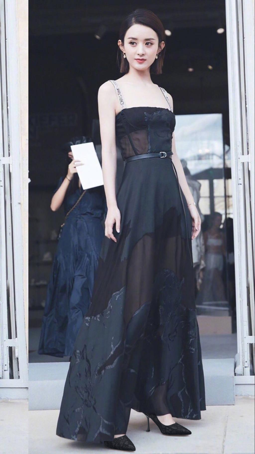 赵丽颖|感性美女赵丽颖明星时装周高挑穿搭twingirls呼吸高跟鞋