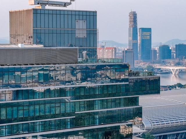 坐不住了！广州地标建筑之一，却被人说像棺材板