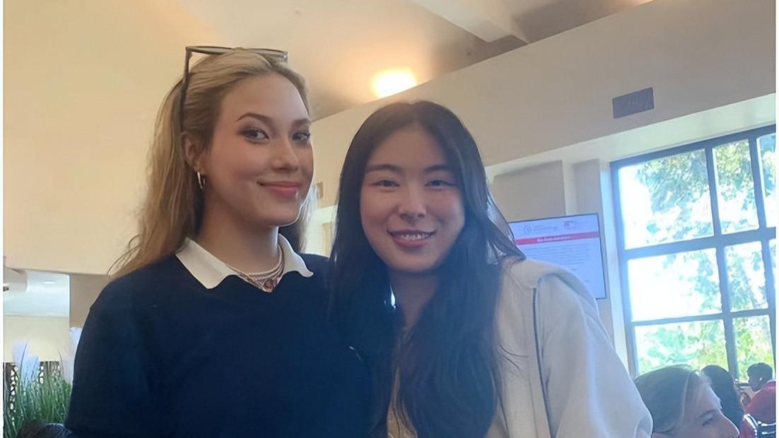 学生谷! 谷爱凌斯坦福读大一, 和金发帅哥看橄榄球, 被中国美女食堂追星