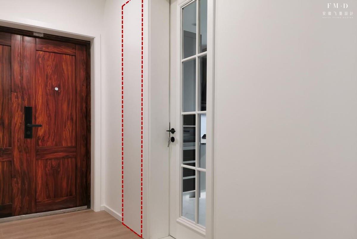 进门一边承重墙,一边厨房,鞋柜放哪?想出3招最后一个挺大胆